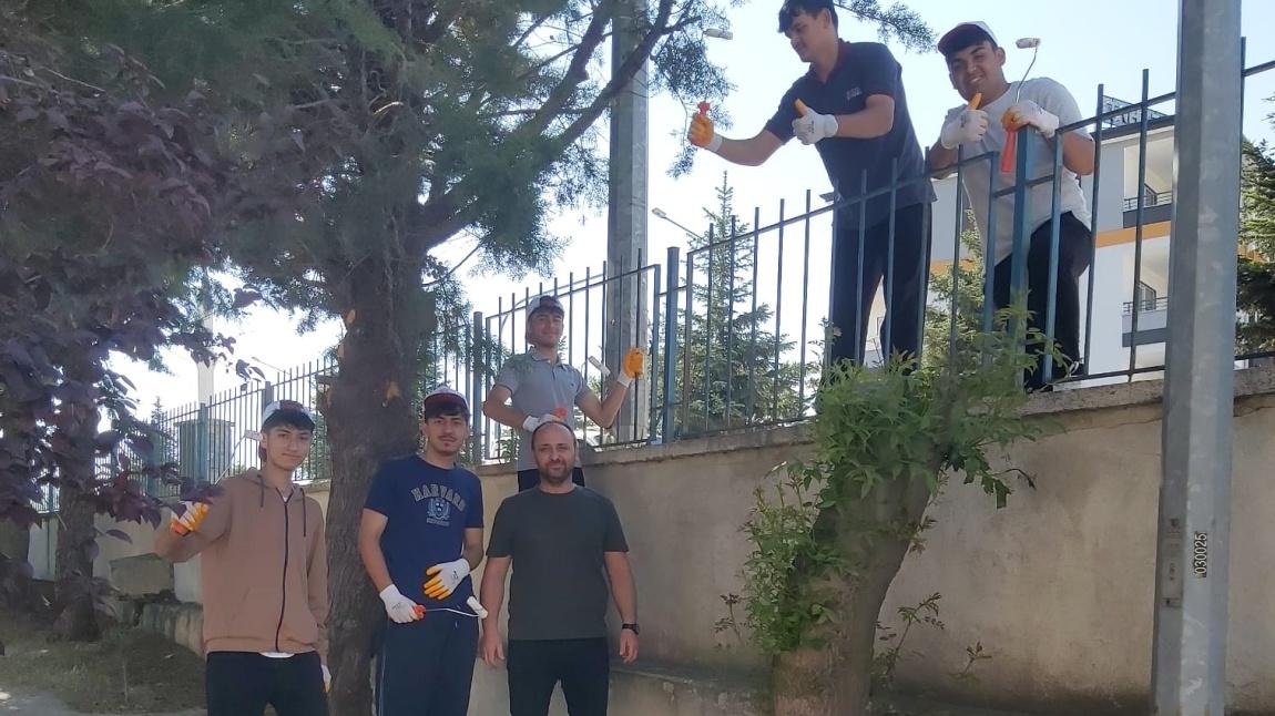 ÇEVREMİZİ GÜZELLEŞTİRİYORUZ